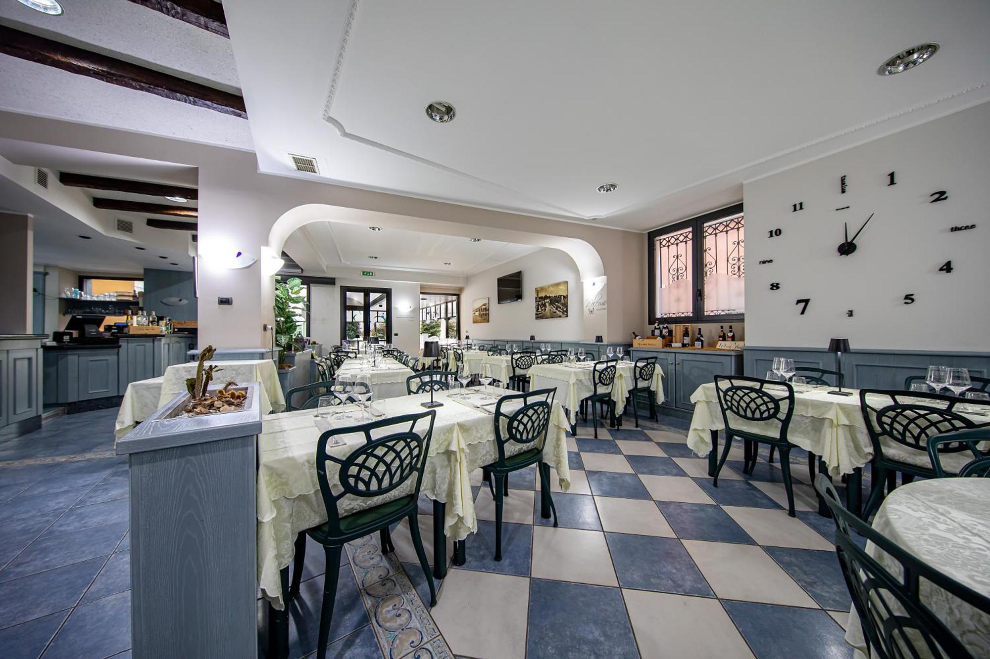 Hotel Novara Вербанія Екстер'єр фото